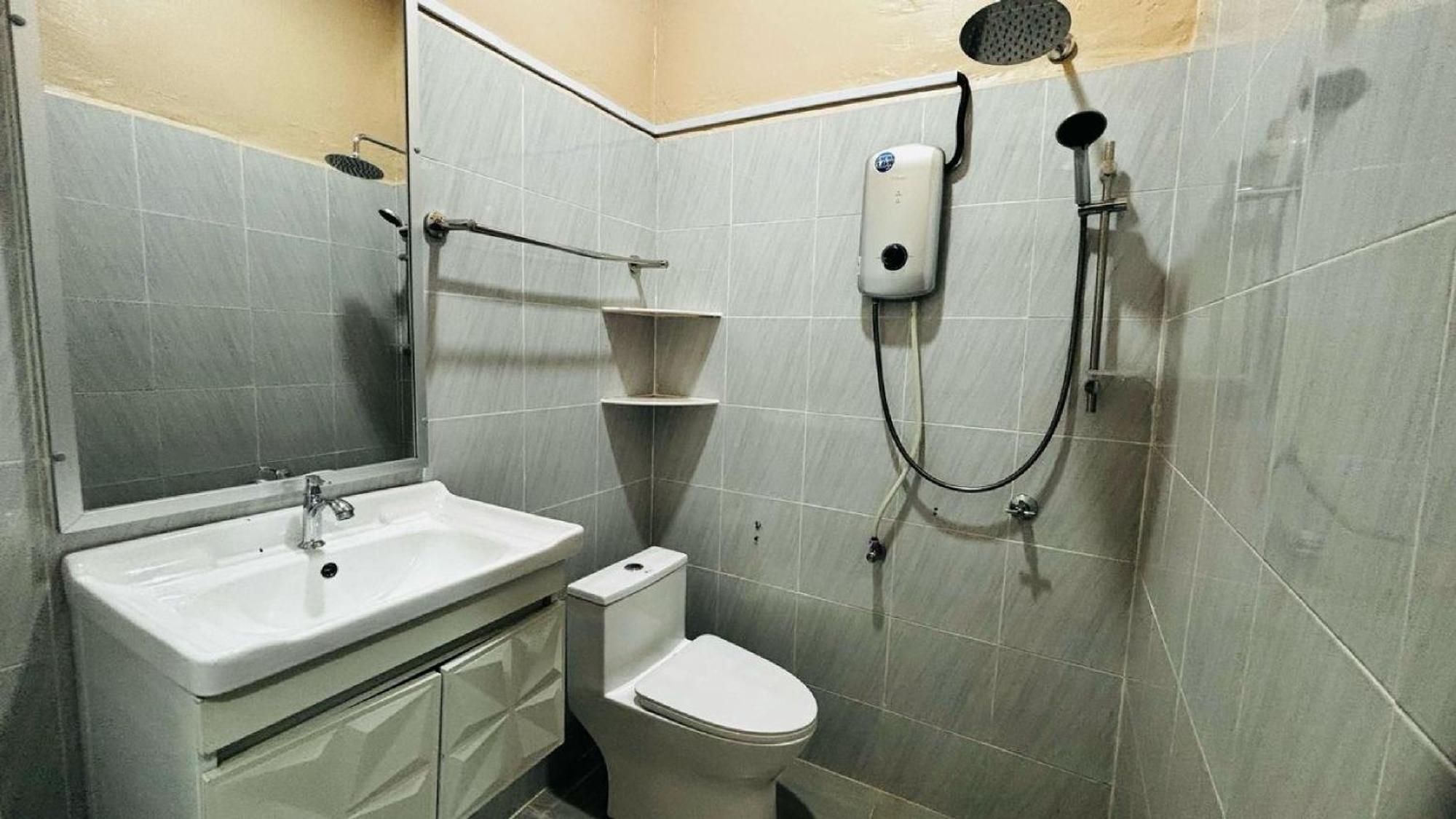 Capital O 91126 The Raga Chalet Yan Εξωτερικό φωτογραφία